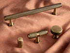 Quintara Handles and Knobs