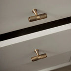 Quintara Handles and Knobs