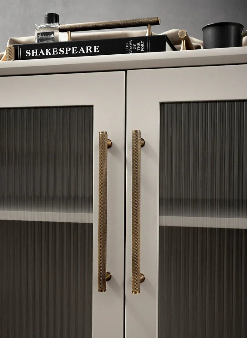 Quintara Handles and Knobs