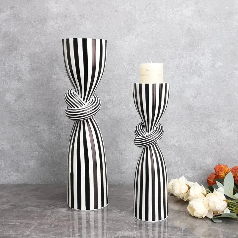 Quinvorra Striped Candle Holder