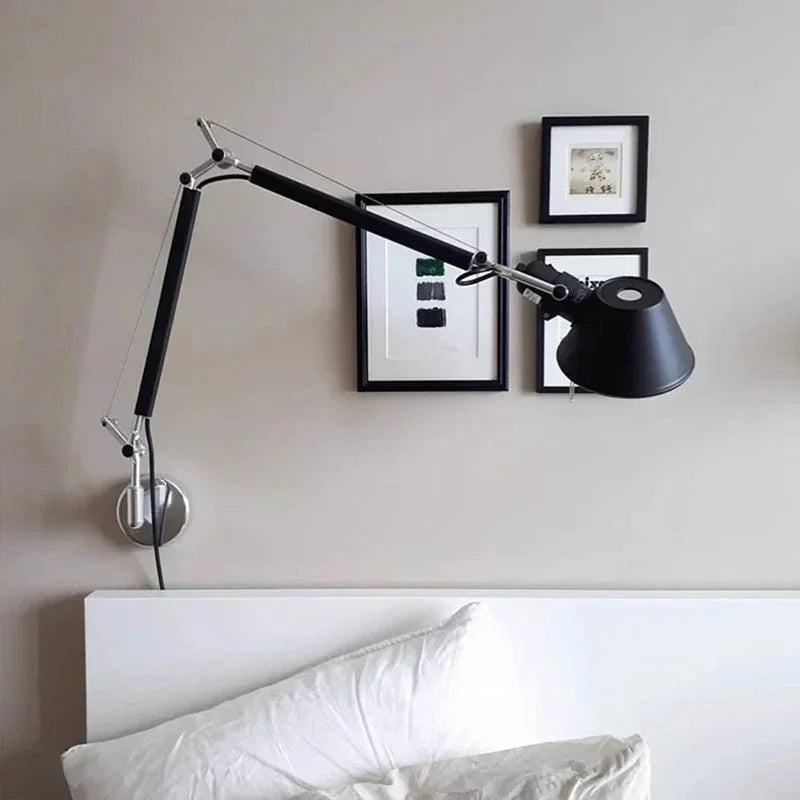 Redondo Adjustable Wall Lamp
