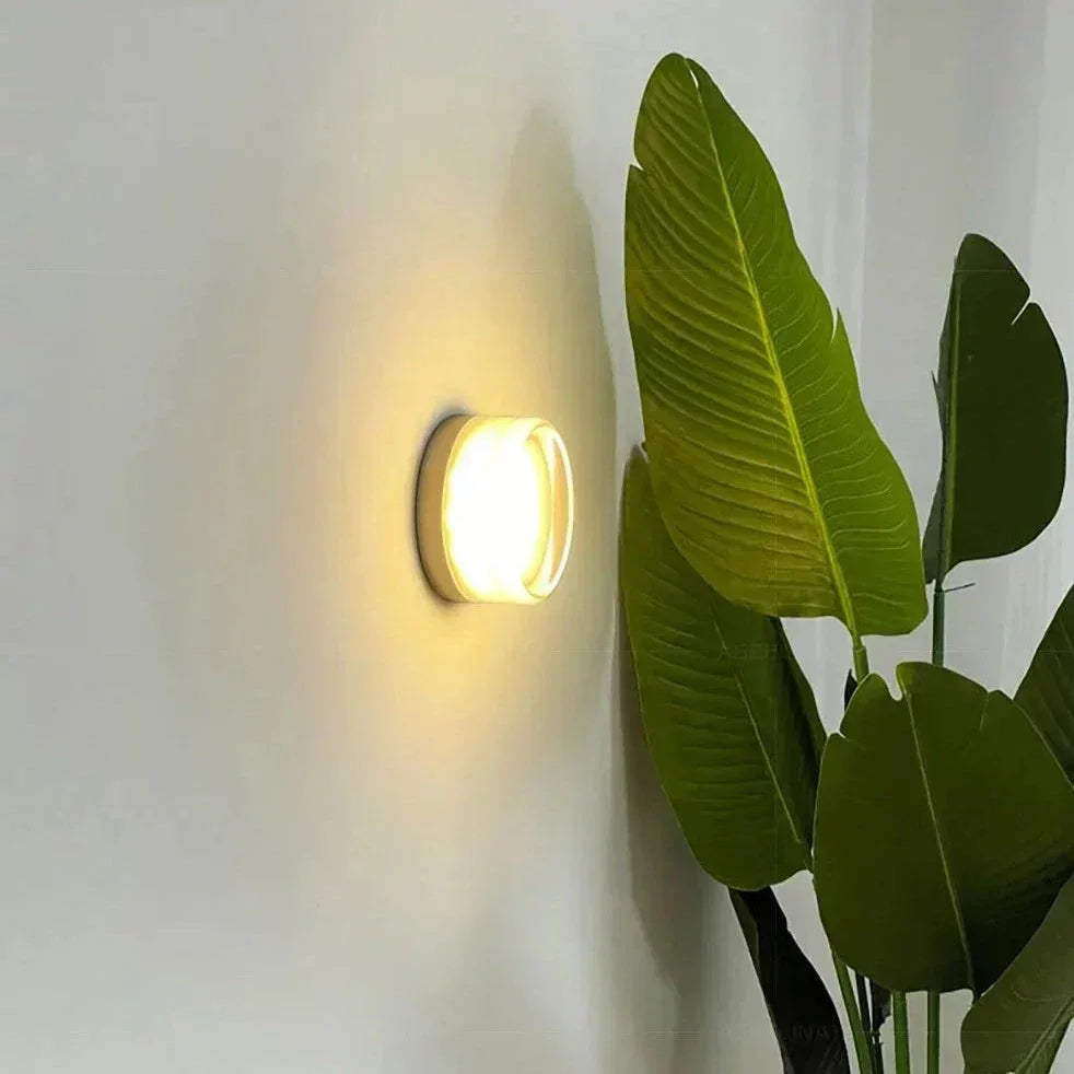 Relfura Wall Lamp