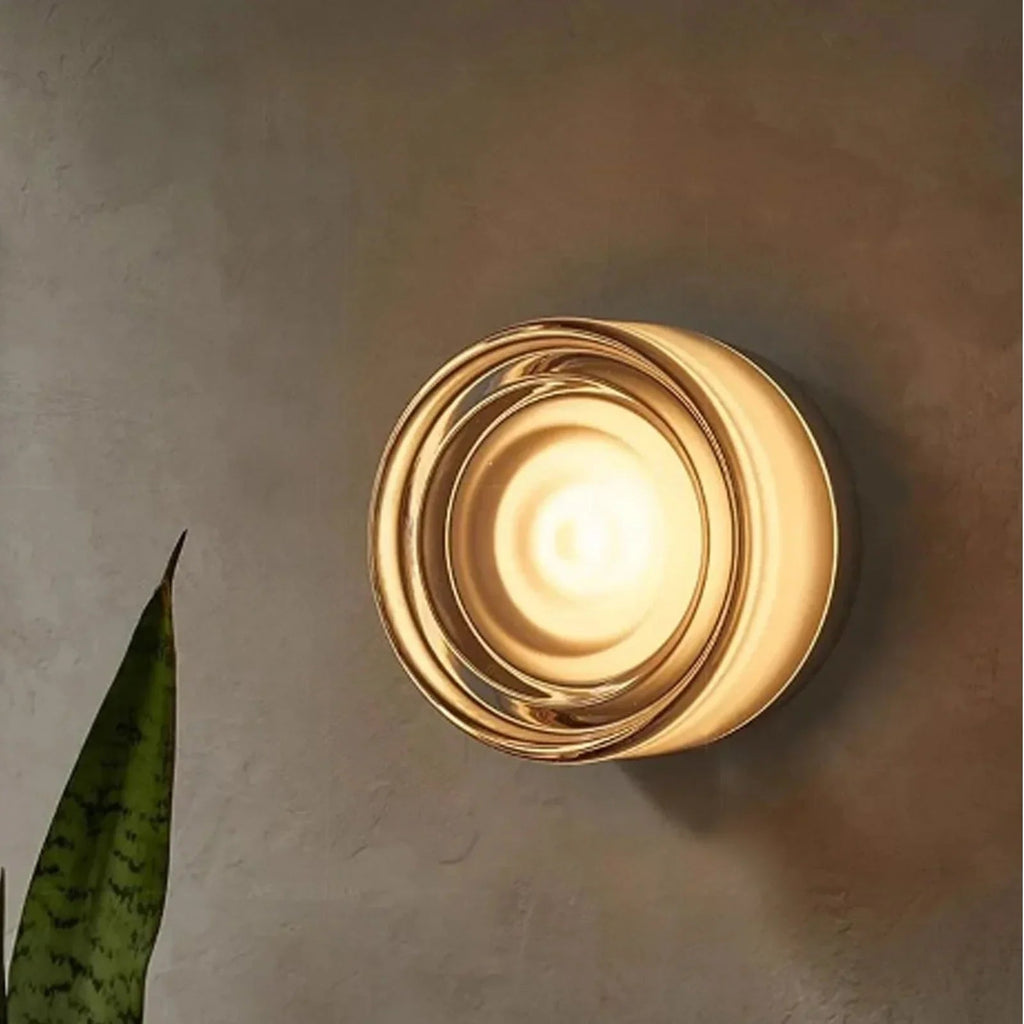 Relfura Wall Lamp