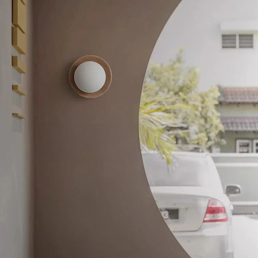 Reltorra Wall Light