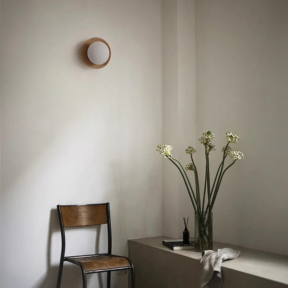 Reltorra Wall Light