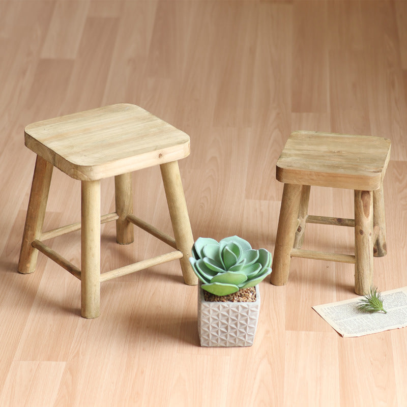 Robust Stool made of Solid Wood | Kelmera