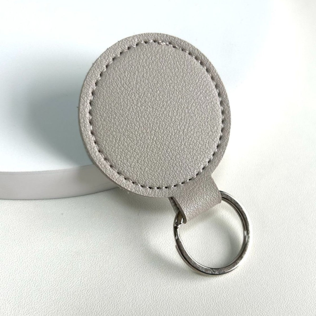 Round Leather Keyring | Kelmera