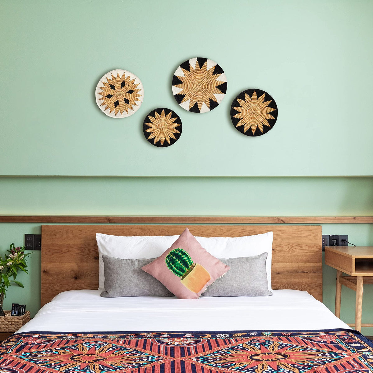 Round Table Coaster made of Natural Materials | Kelmera