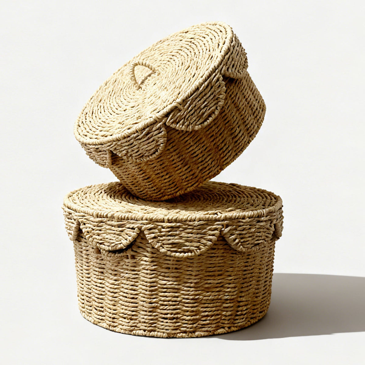 Rustic Storage Basket with Lid | Kelmera
