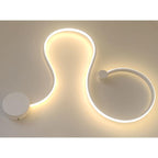 Sculptural LED Wave Wall Lamp | Kelmera