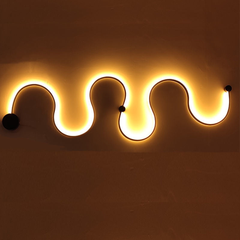 Sculptural LED Wave Wall Lamp | Kelmera