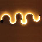 Sculptural LED Wave Wall Lamp | Kelmera