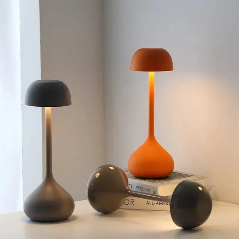 Silstessa Table Lamp