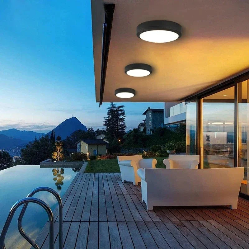 Sordora Outdoor Light