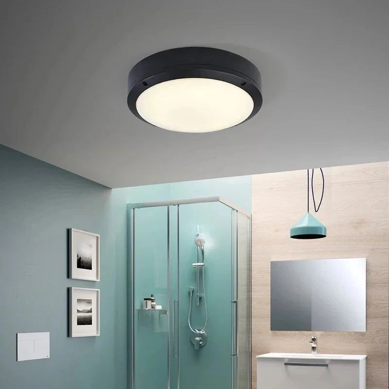 Sordora Outdoor Light