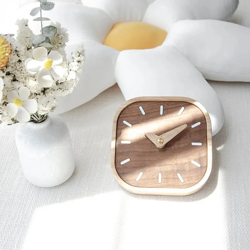 Sormira Table Clock