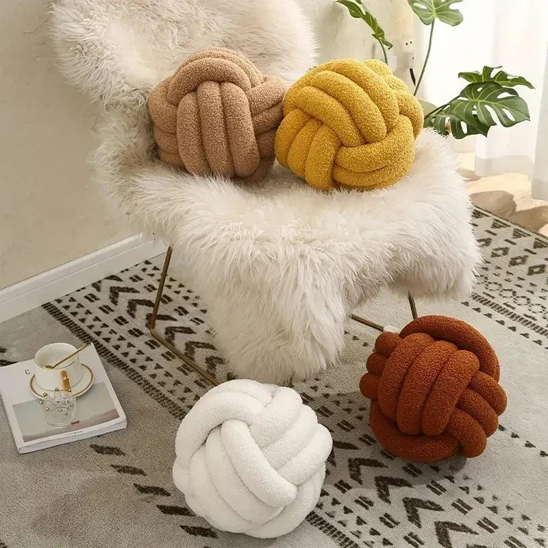 Sorsirra Pillow