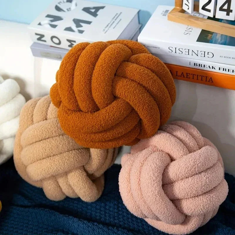 Sorsirra Pillow