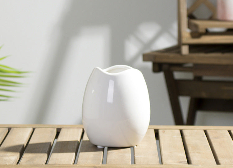Stylish Ceramic Vase | Kelmera