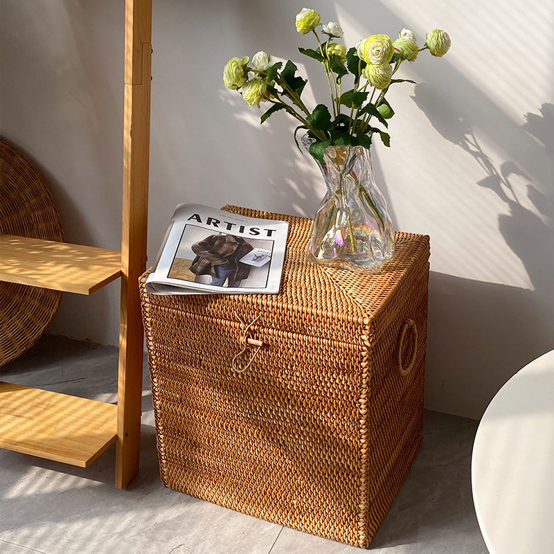 Stylish Storage Basket made of Rattan | Kelmera