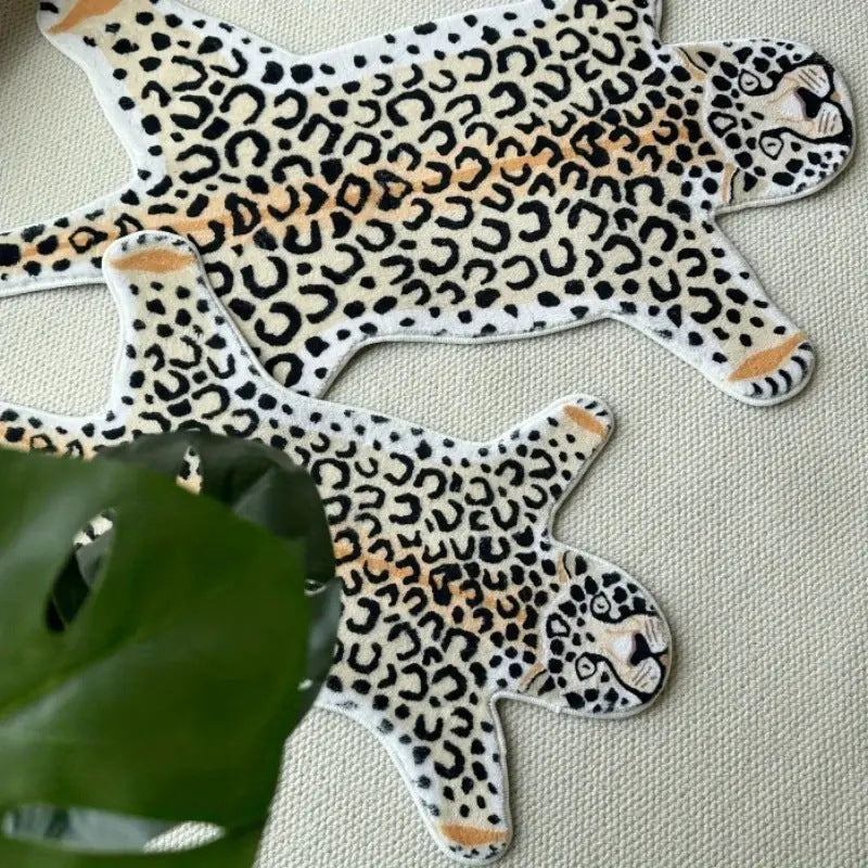 Tiger-Themed Plush Area Rug | Kelmera