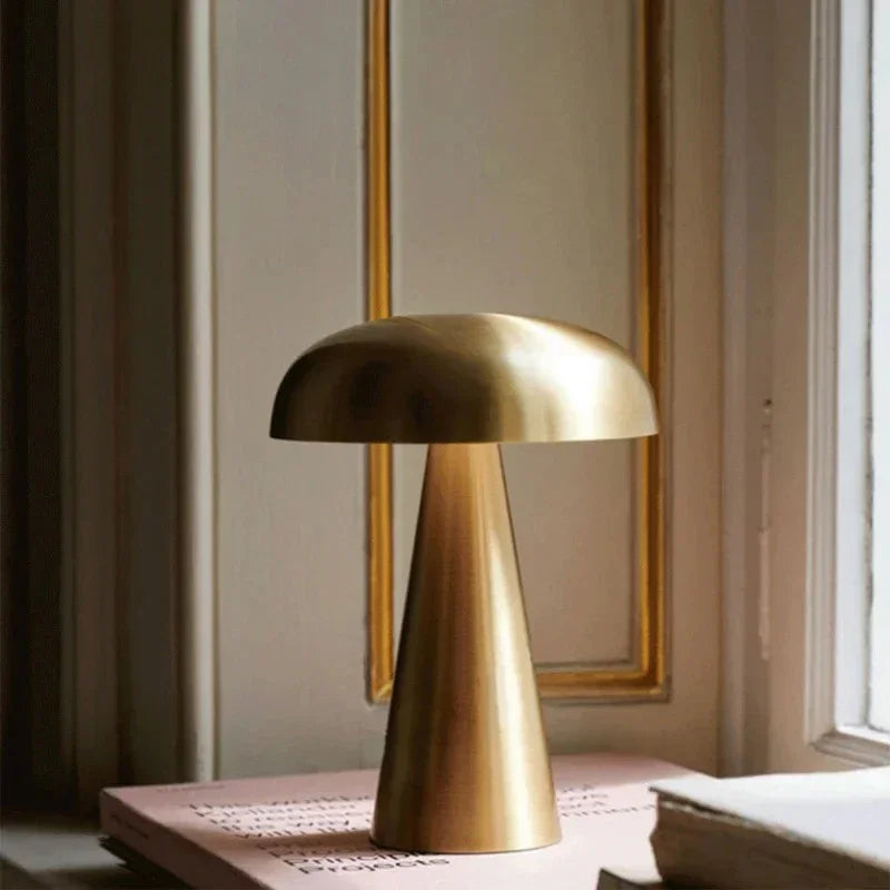 Trofa Portable Lamp | Kelmera