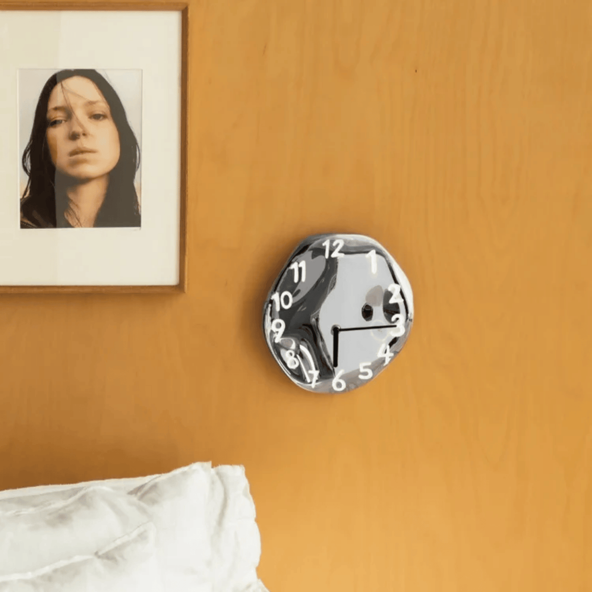 Urbanta Wall Clock