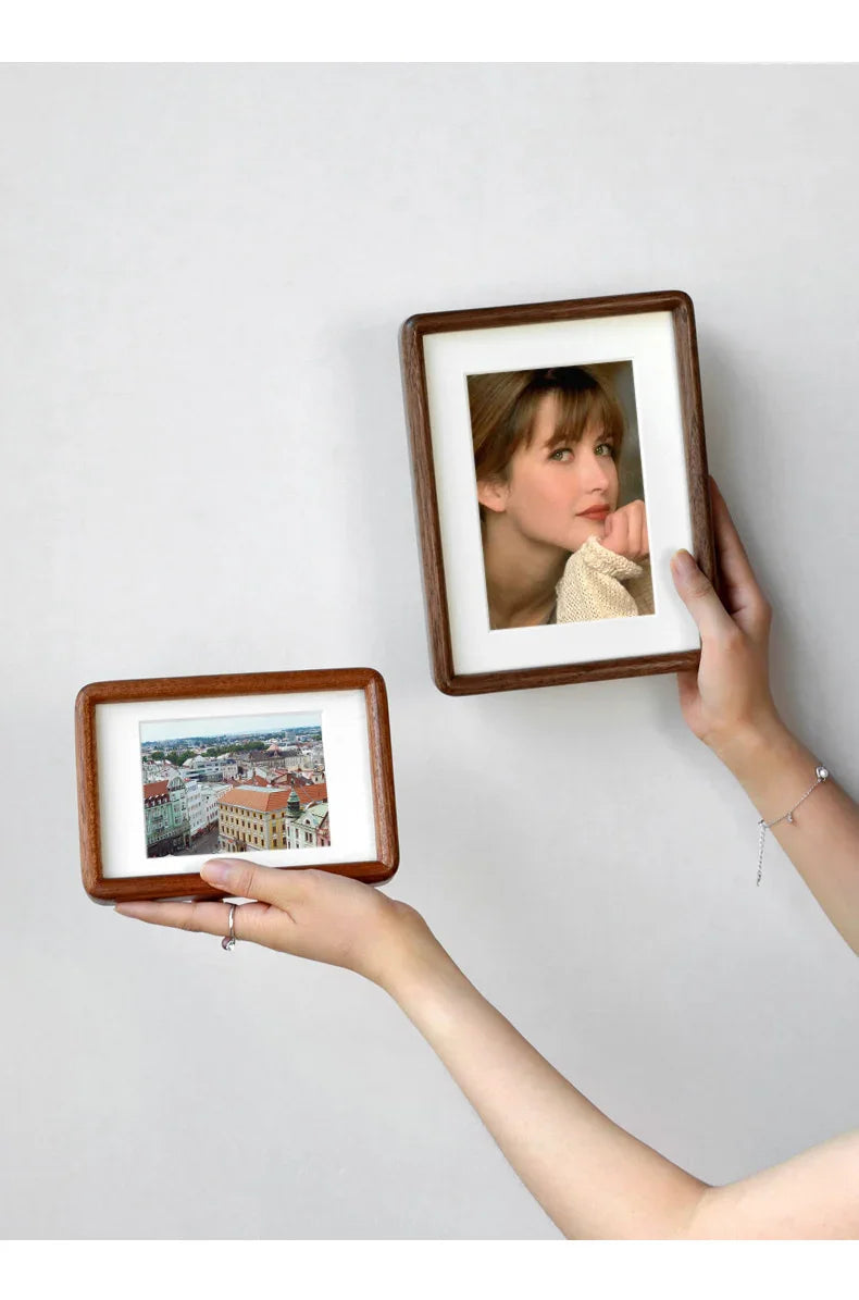 Urdessa Picture Frame