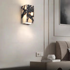 Urndendo Wall Lamp