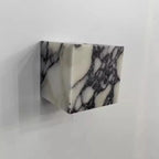 Urndendo Wall Lamp