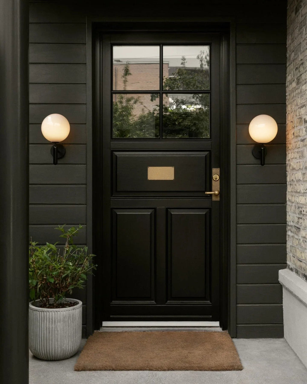 Vermorra Wall Light