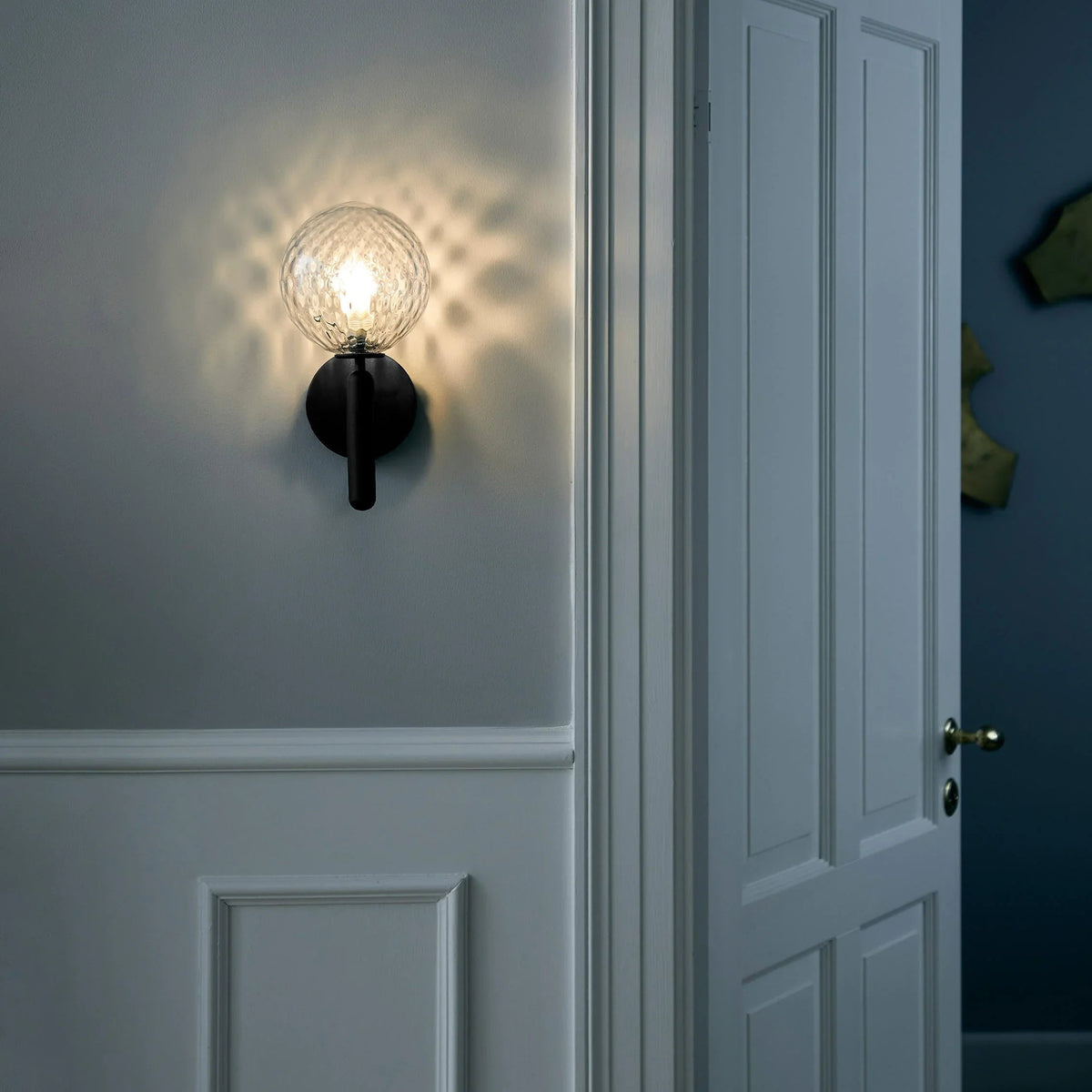 Vermorra Wall Light