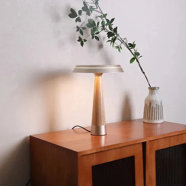 Versara Table Lamp