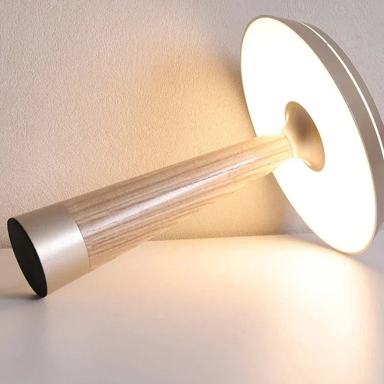 Versara Table Lamp