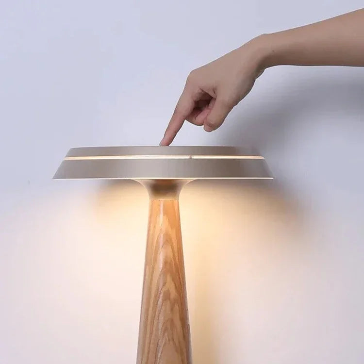 Versara Table Lamp