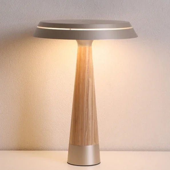 Versara Table Lamp