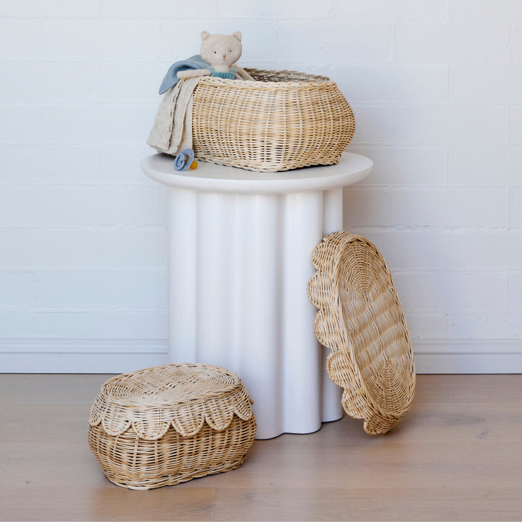 Wall Basket in Elegant Shell Design | Kelmera