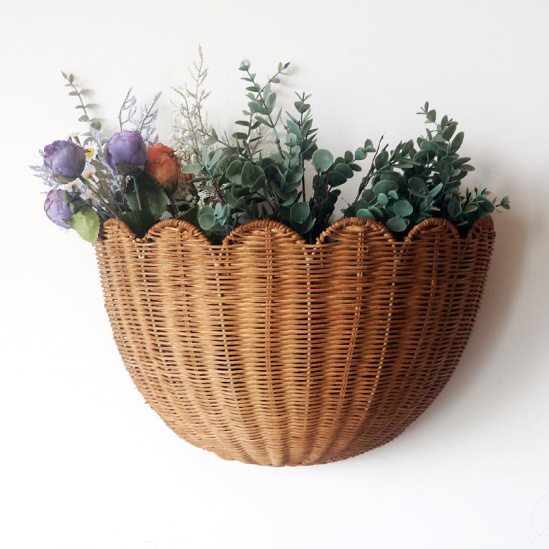 Wall Basket in Elegant Shell Design | Kelmera