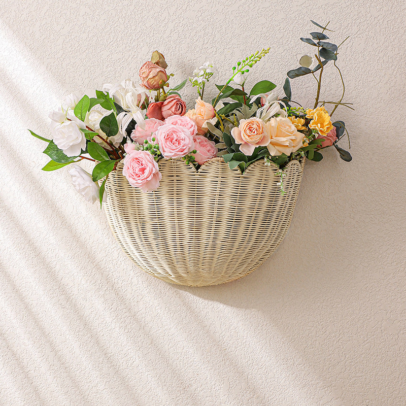 Wall Basket in Elegant Shell Design | Kelmera