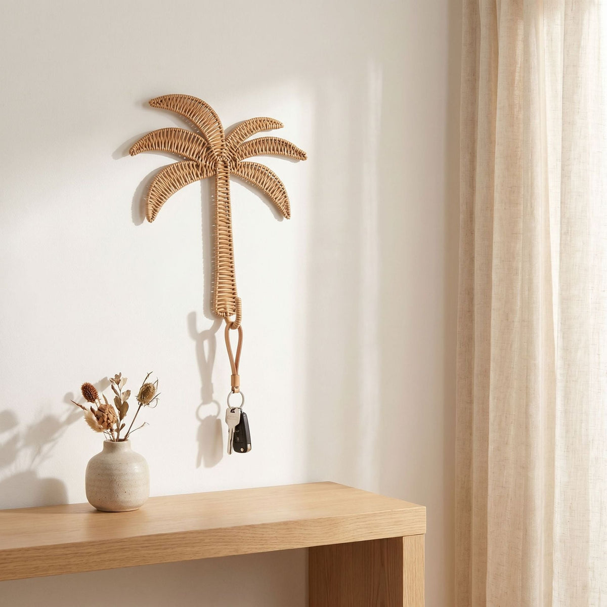 Wall Hook in Palm Shape | Kelmera