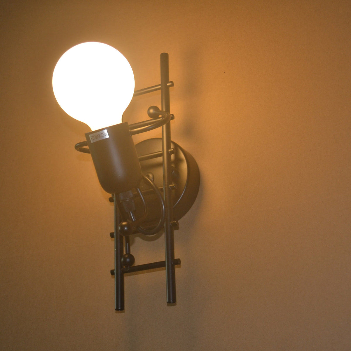 Wall Lamp LED Illuminated | Kelmera