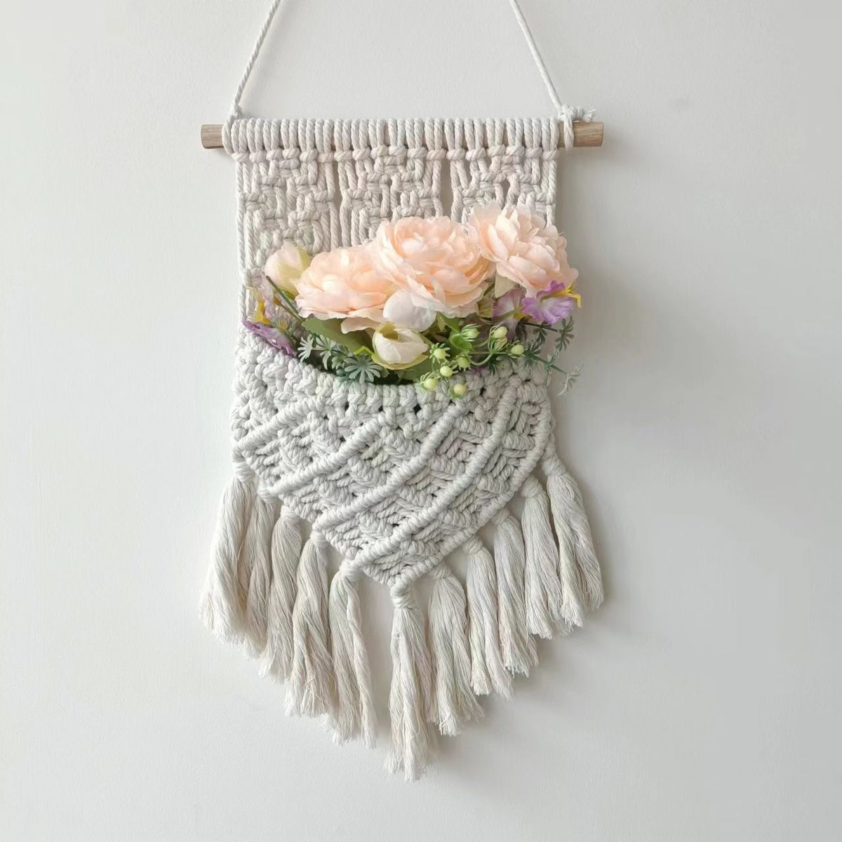 Wall-Mounted Macrame Planter | Kelmera