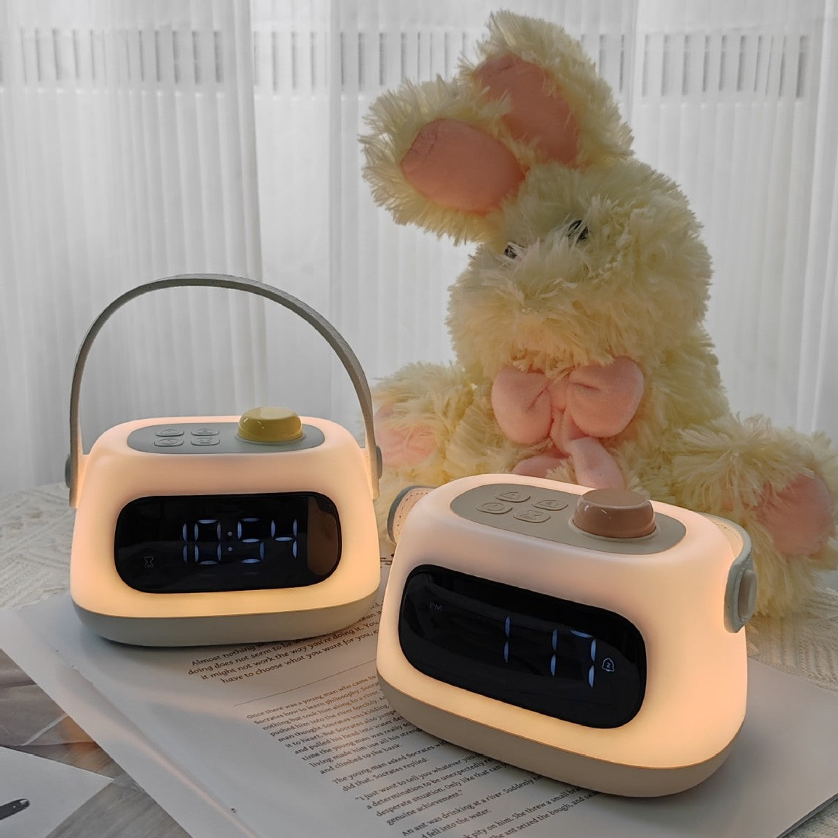 Wearable Rechargeable Ambient Lamp with Adjustable Warmth Dial | Kelmera