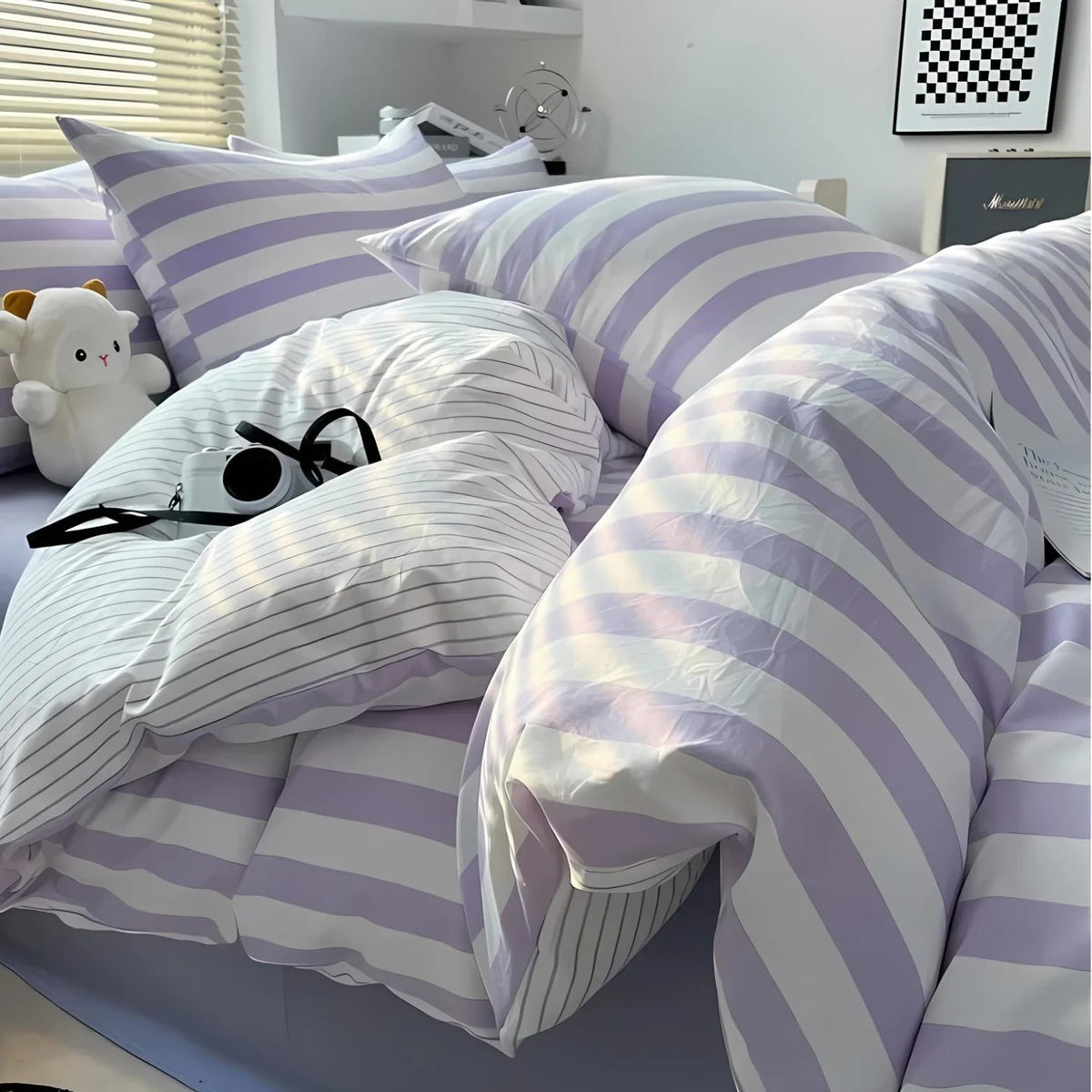 Wenrando Striped Bedding Set