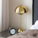 Wenstynta Table Lamp