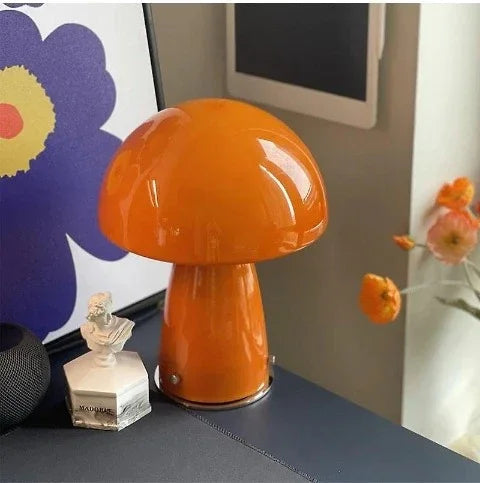 Yarrowdean Table Lamp
