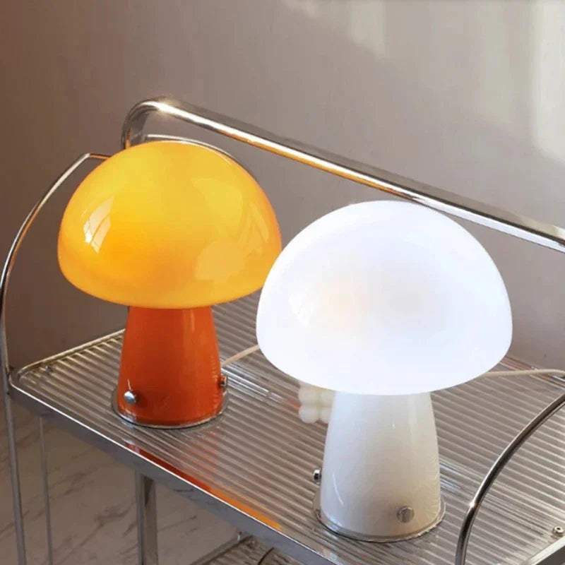 Yarrowdean Table Lamp