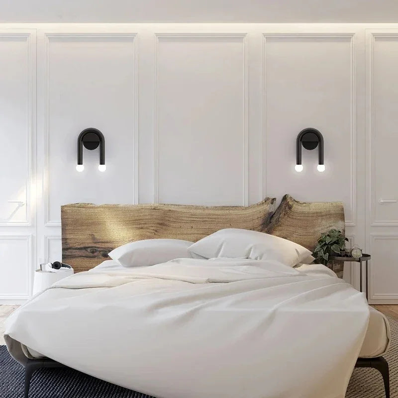 Yarsunda Black Wall Lamp