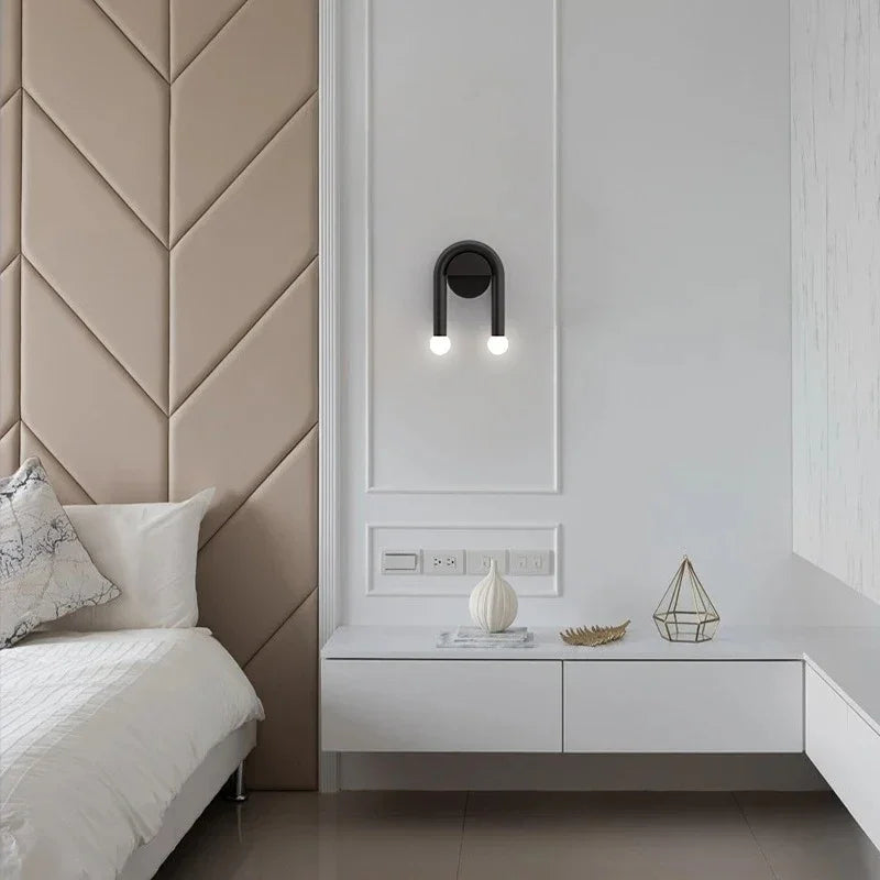 Yarsunda Black Wall Lamp