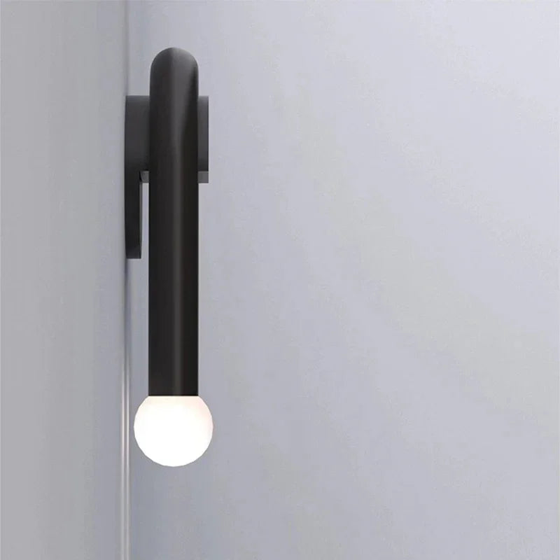 Yarsunda Black Wall Lamp